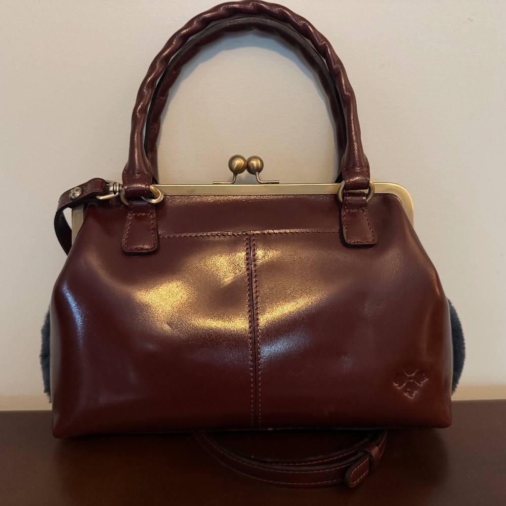 NWT: Patricia Nash two toned adjustable strap crossbody - Picture 3 of 4